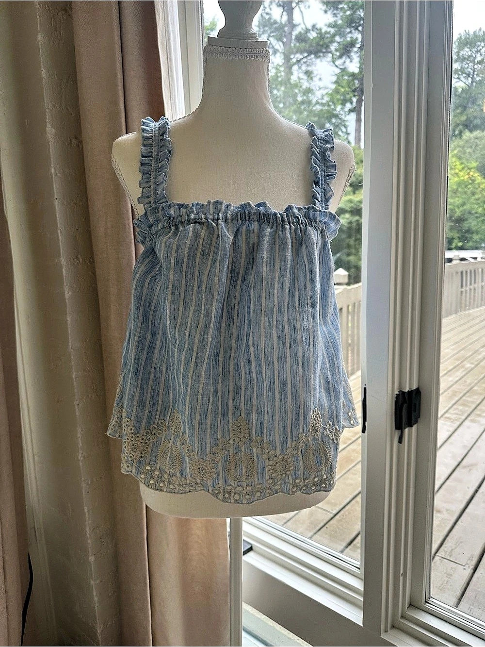 Zara Striped Ruffle Strap Top in Blue & White Size Medium Like new